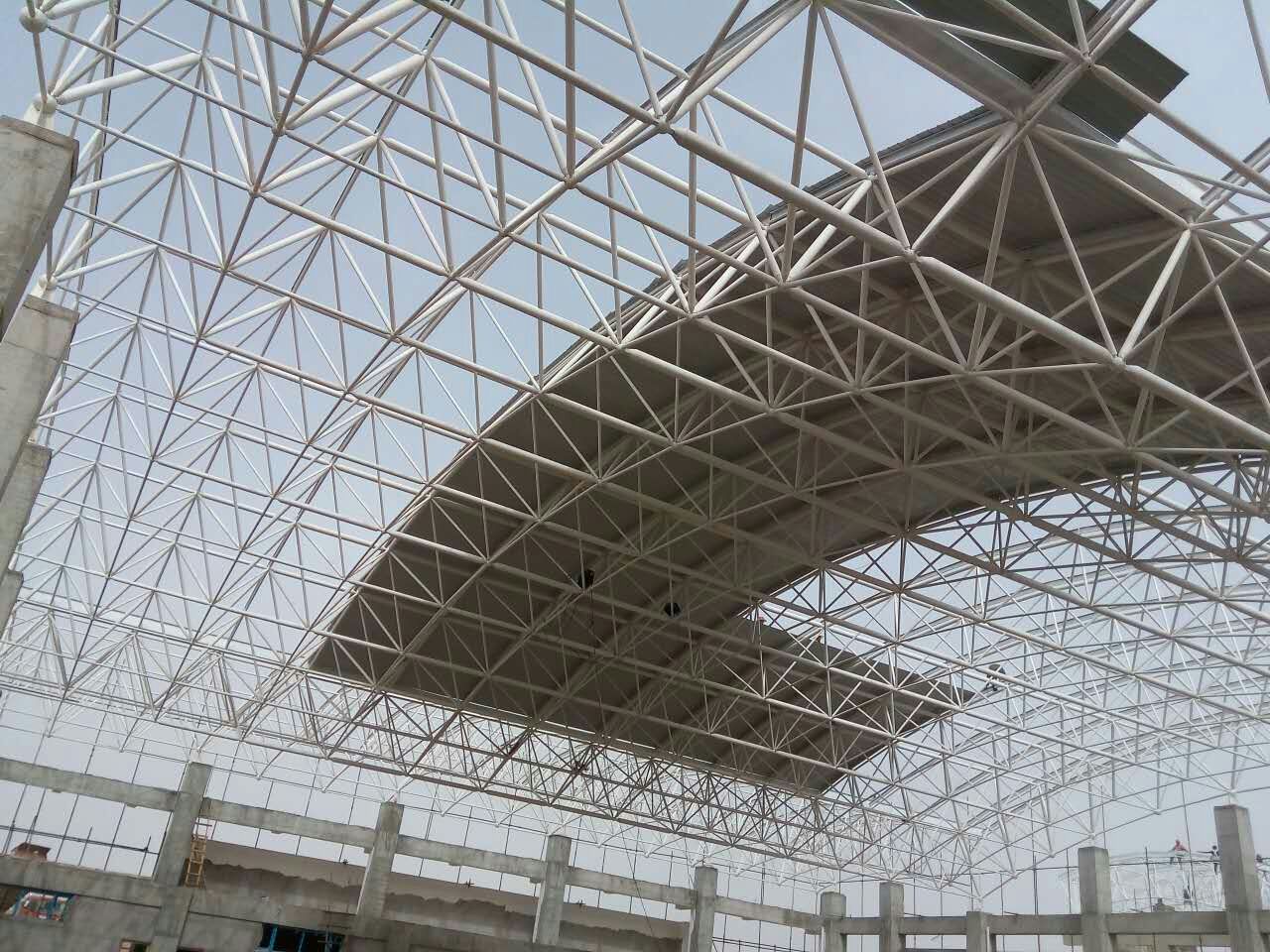 广州青岛一汽网架
